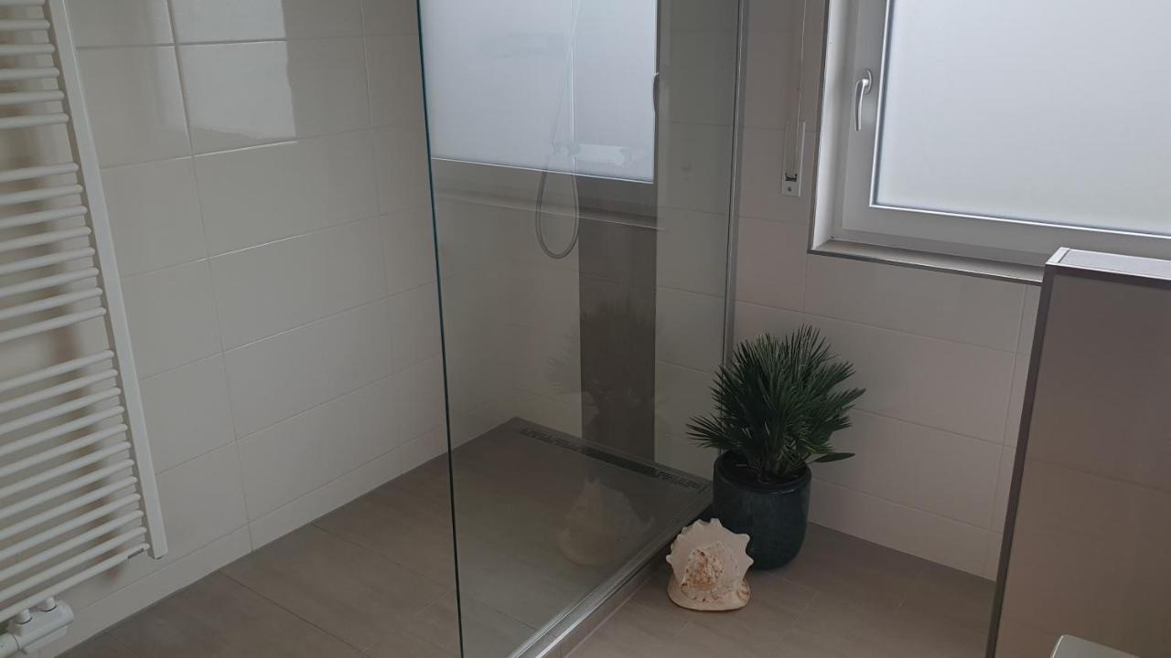 Boardingappartement Windeckblick, Ruhige, Zentrale Lage Mit Grossem Suedbalkon Buehl  Exterior photo