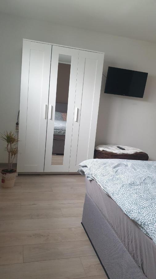 Boardingappartement Windeckblick, Ruhige, Zentrale Lage Mit Grossem Suedbalkon Buehl  Exterior photo